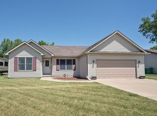270 Partridge Run Dr, Braidwood, IL 60408