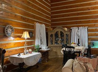 200 Sawmill Hollow Rd, Campton, KY 41301