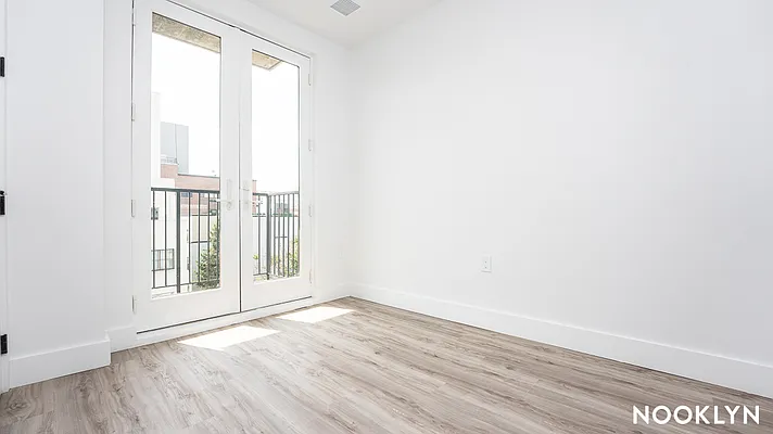 Rented by Nooklyn NYC LLC | media 14