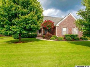 109 River Meadow Way, Huntsville, AL 35811