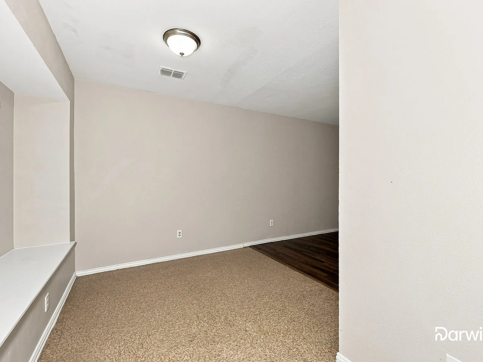 3 bed, 2.5 bath, 1302 sqft, $1,880 — Photo 4