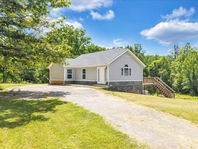 8501 Holly Tree Dr, Boones Mill, VA, 24065