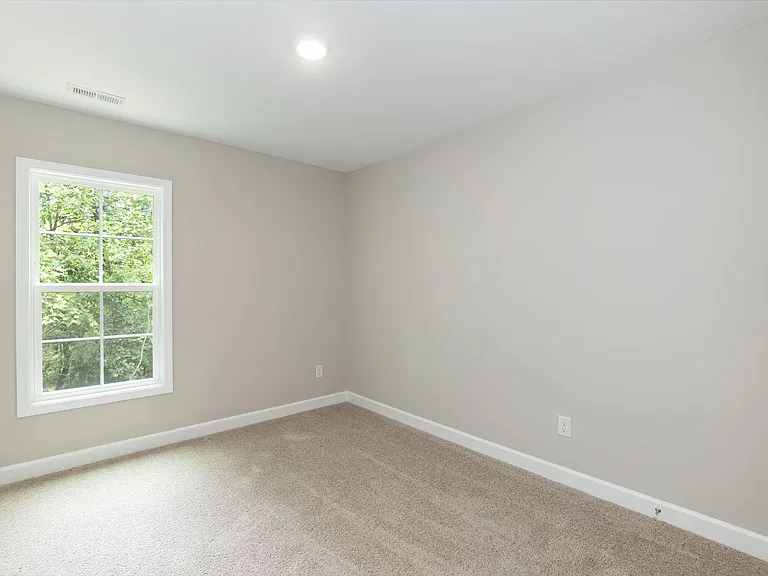737 Grover Ln — Photo 24