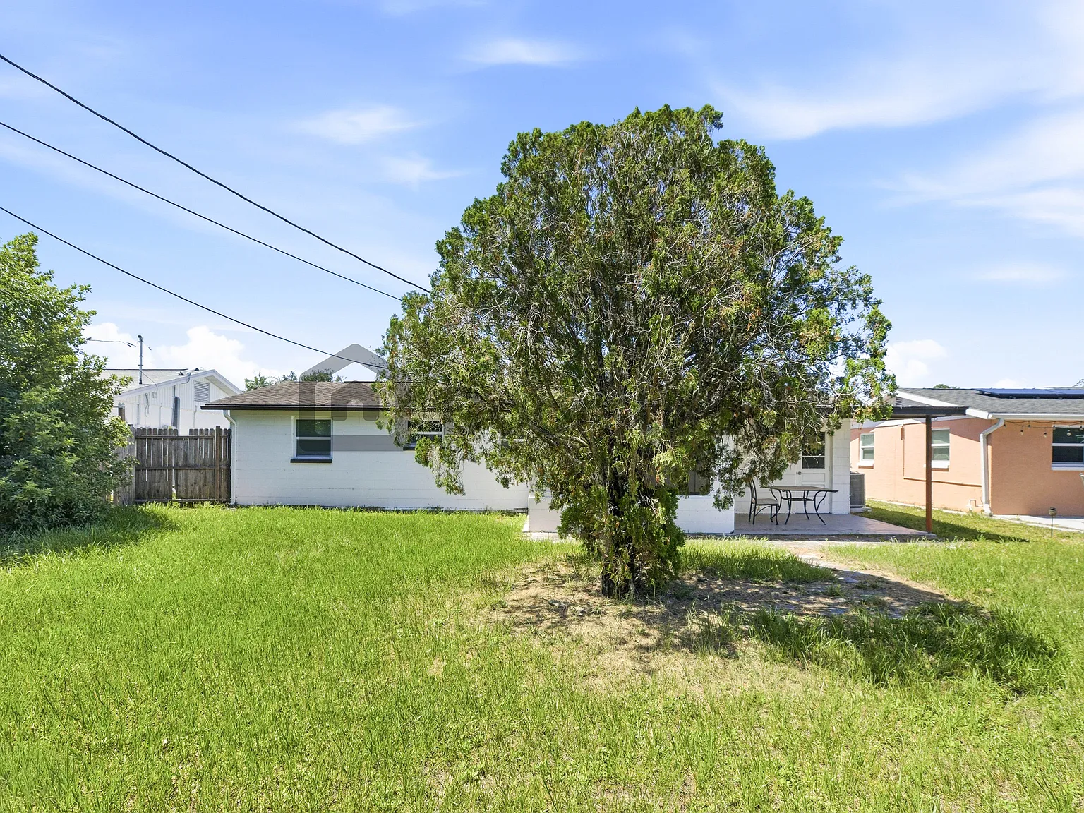 2 bed, 2.0 bath, 912 sqft, $1,725 — Photo 4