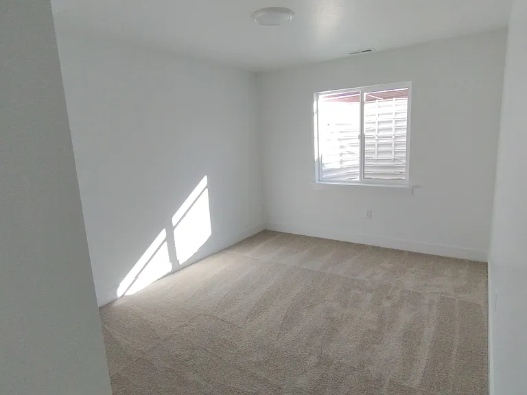 616 N Hiddleston Way — Photo 12
