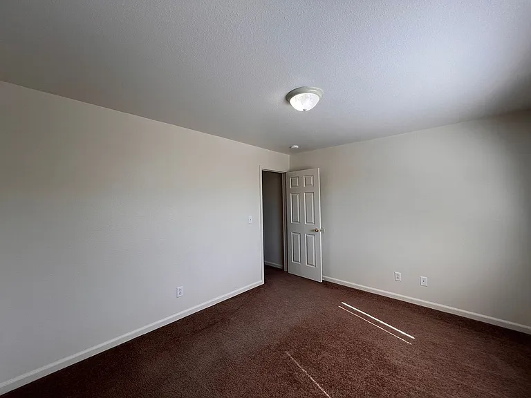 655 Sunny Lane — Photo 27