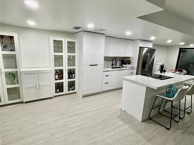 8010 NW 27th Pl — Photo 13