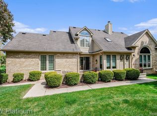 17007 Crystal Dr, Macomb, MI