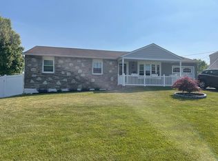412 Hancock Rd, Warminster, PA 18974