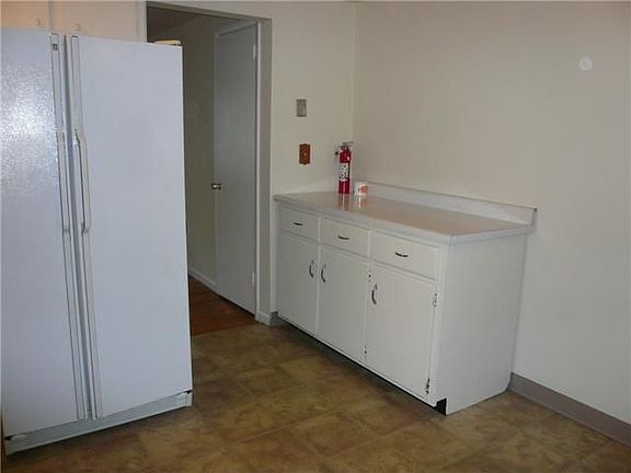 5th image of 1202 Parr Lake Dr
