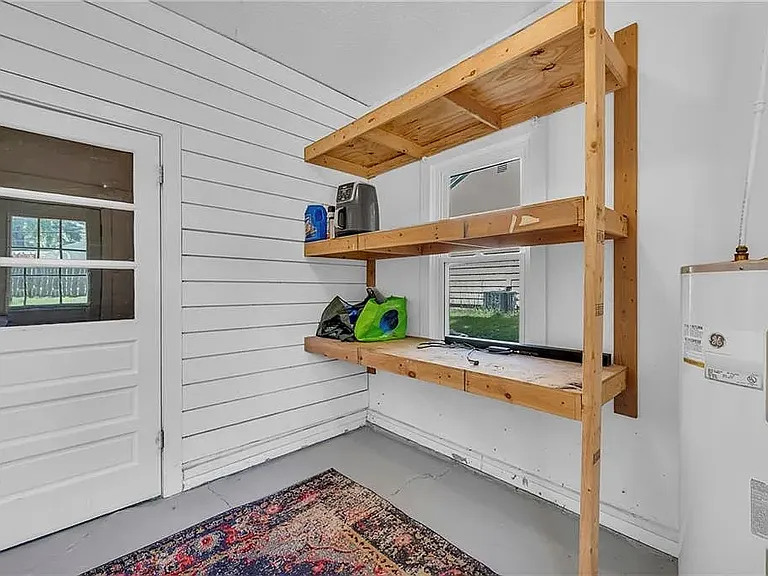 7029 Beverly St — Photo 17