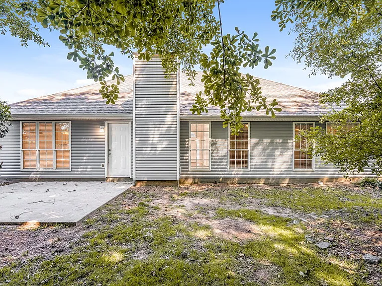 8028 Rockhampton Cir — Photo 16