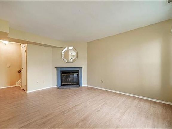4th image of 2117 Whispering Hills Pl