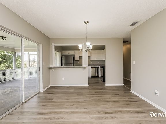 2nd image of 9290 Bayside Ct