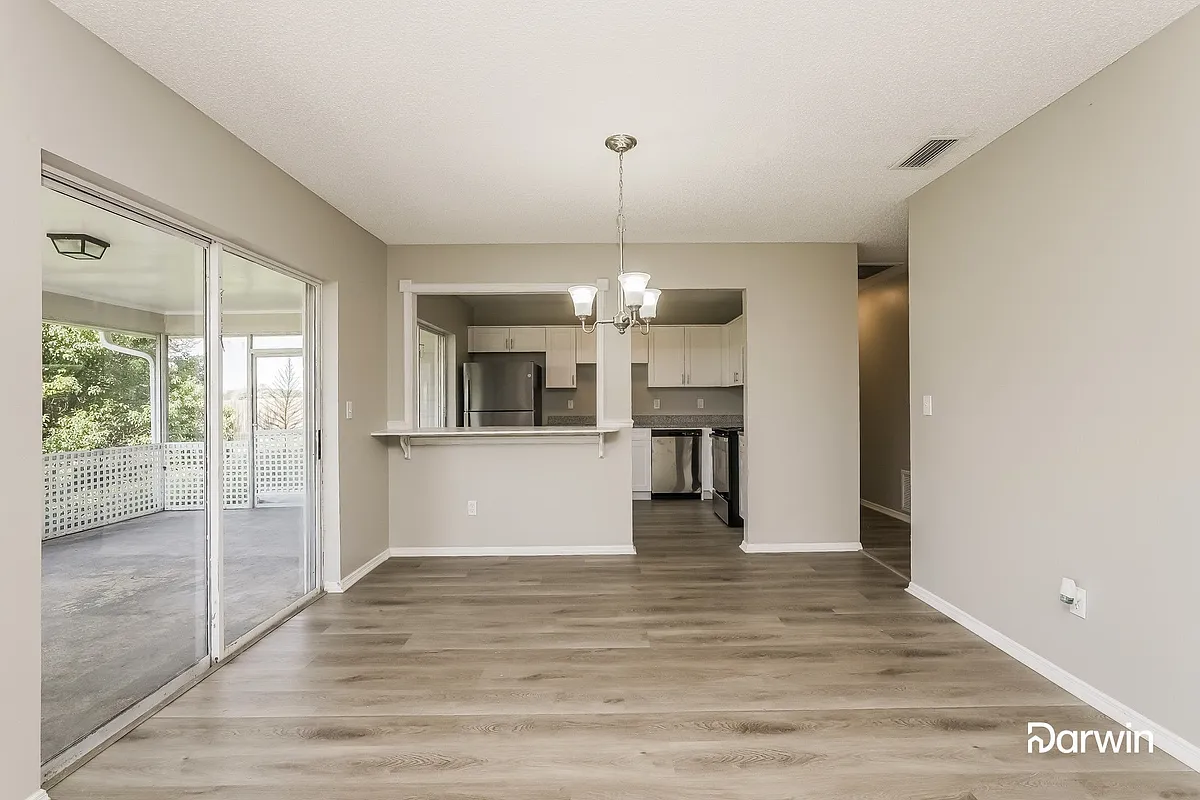 Building Photo - 9290 Bayside Ct