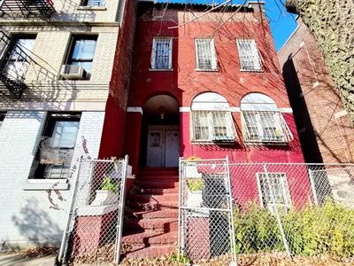 2775 Pond Pl, Bronx, NY, 10458