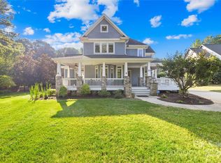 111 Yellow Jacket Cir, Mooresville, NC 28117