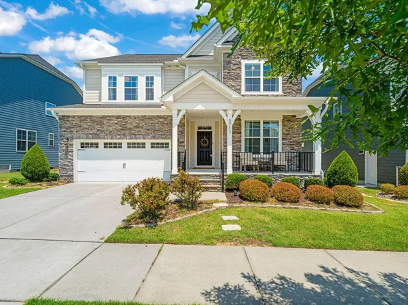 5717 Beardall St, Raleigh, NC 27616