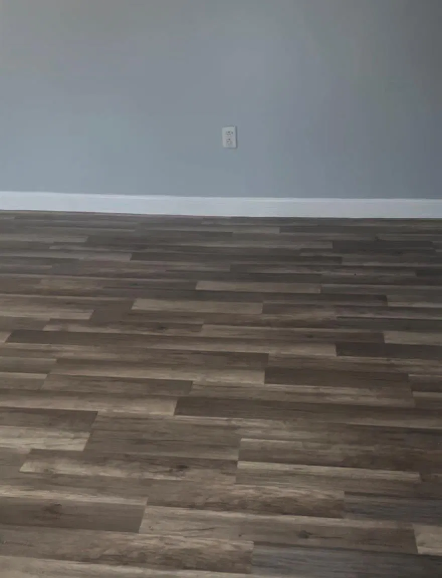 2 bed, 1.0 bath, 992 sqft, $1,300 — Photo 2