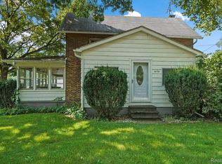 30753 West Rd, New Boston, MI 48164