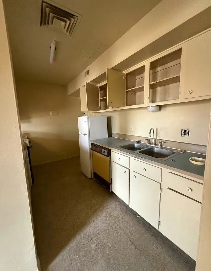 11004 Towner Avenue Northeast - L — Photo 3
