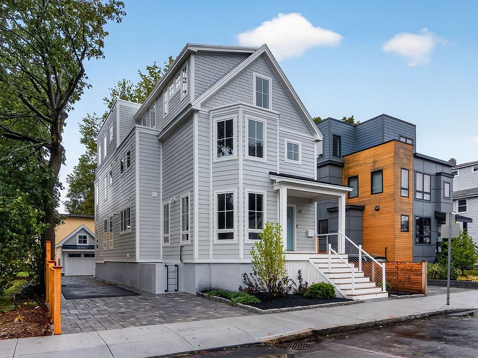 1st image of 21 Cottage Park Ave