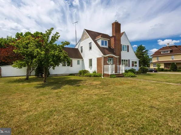 101 Catawba Ave, Newfield, NJ 08344