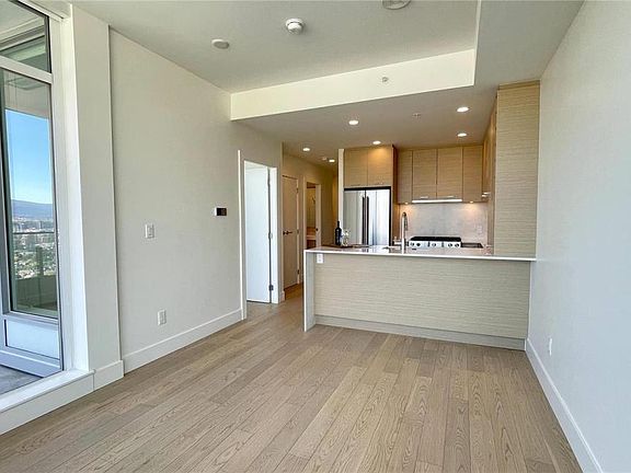 5th image of 1191 Sunset Dr #3001