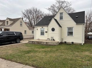 4665 Westpoint St, Dearborn Heights, MI 48125