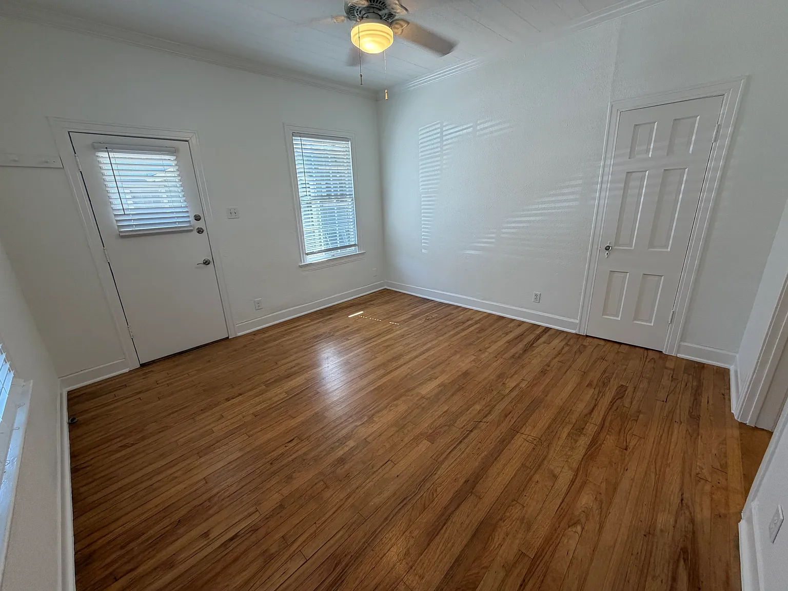 1 bed, 600 sqft, $1,950 — Photo 3