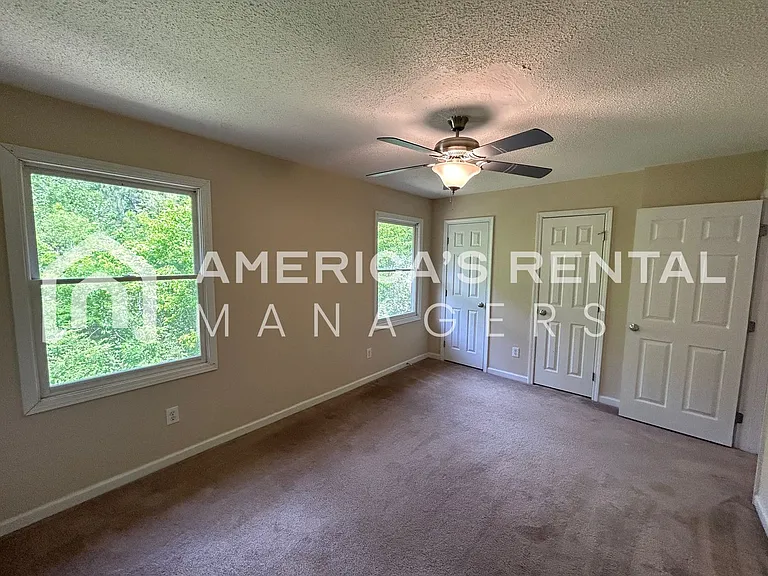 5136 Falling Creek Ln — Photo 23
