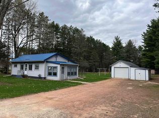 248 W Washington Ave, Redgranite, WI 54970