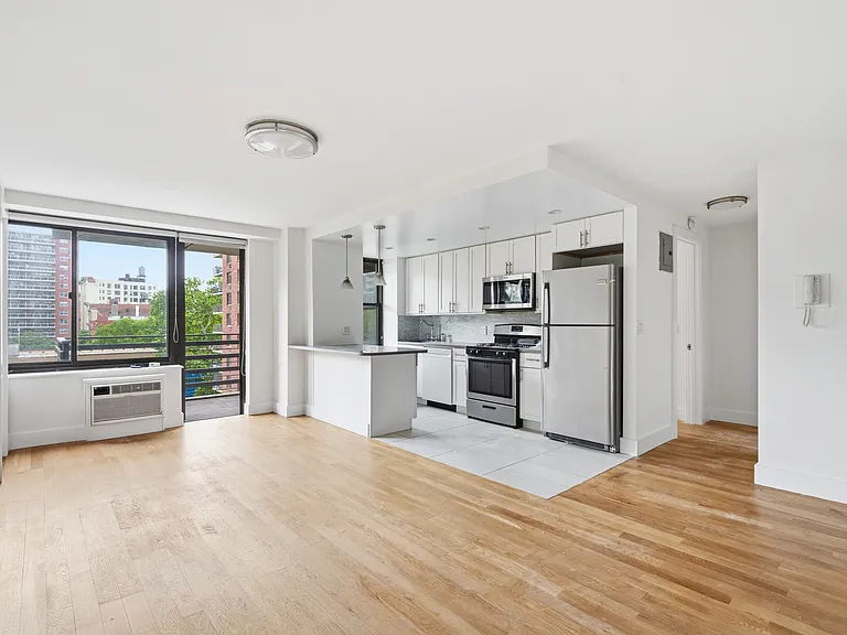 784 Columbus Ave #7M — Photo 1