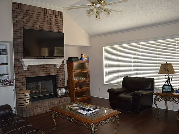 2nd image of 509 Ercole Dr