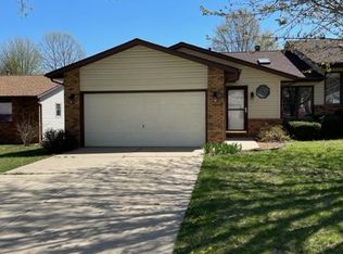 104 Astoria Rd, Springfield, IL 62704