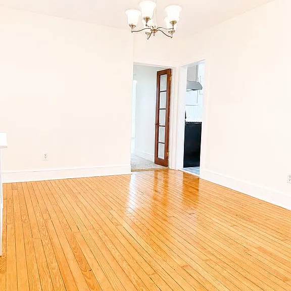 522 E Main St #B — Photo 12