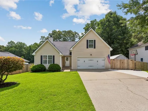 102 Legend Creek Dr, Canton, GA 30114