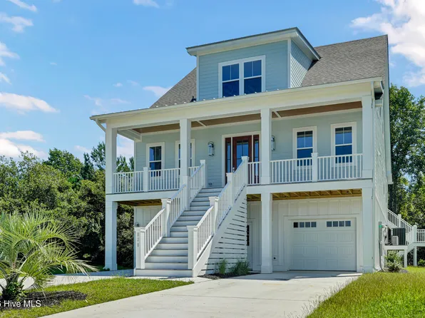 828 Lake Willow Way, Holly Ridge, NC 28445