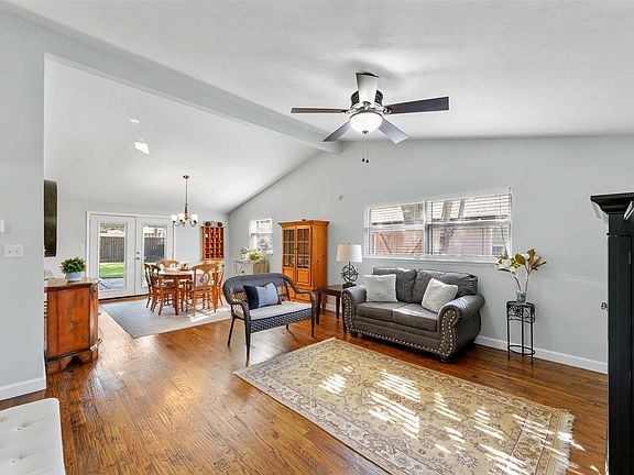 5th image of 3218 Modella Ave