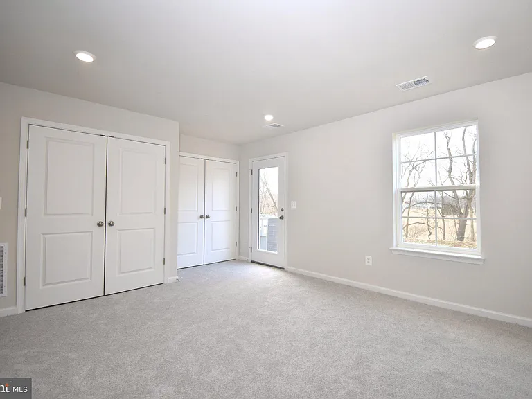 99 Gray Silver Rd — Photo 7