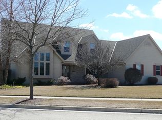 2715 Wyngate Way, Waukesha, WI 53189