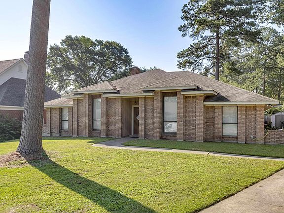 3rd image of 122 Choctaw Dr