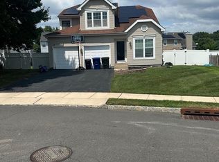 2 Mystic Way, Burlington, NJ 08016