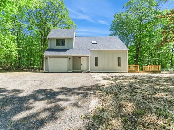 902 Old Waterbury Road, Southbury, CT 06488