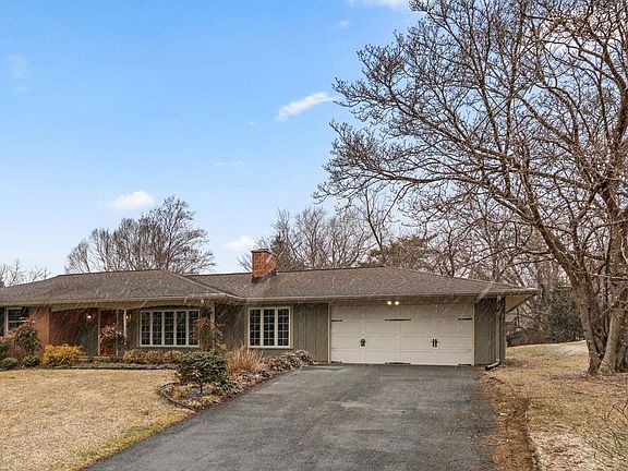 2nd image of 9122 Northfield Rd