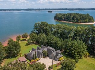 526 Broyles Point Rd, Townville, SC 29689