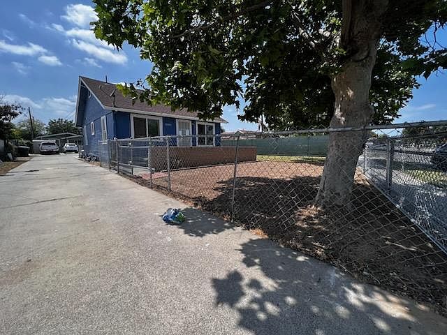 1st image of 12105 Painter Ave