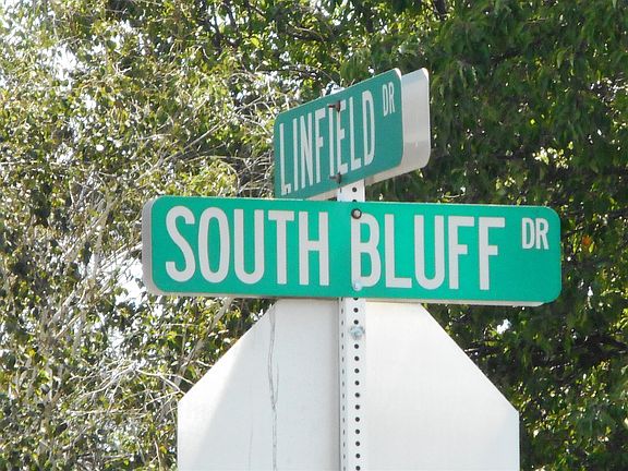 5th image of 1282 S Bluff Dr