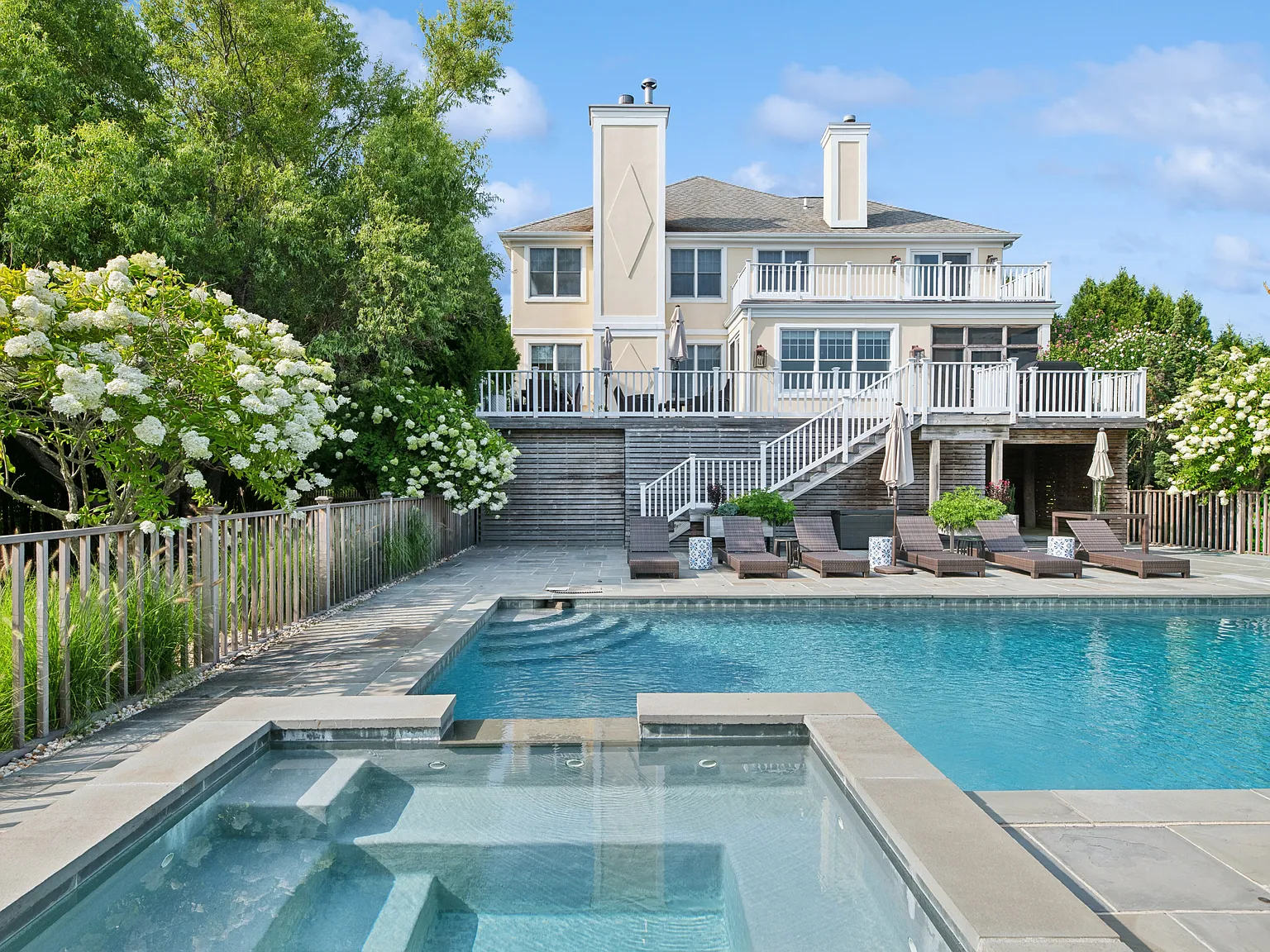 Exceptional Rental in Westhampton Beach — Photo 1