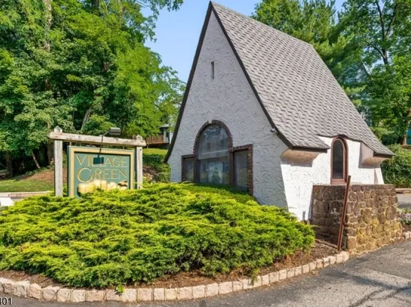 22 Village Green Ct, South Orange Village Twp., NJ 07079